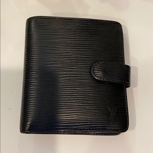 Louis Vuitton Epi wallet
